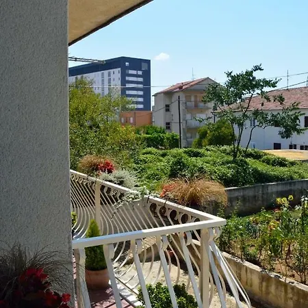 Apartman Ruzmarin Split