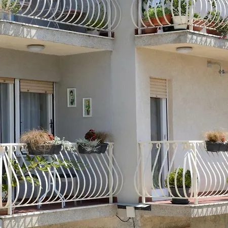 Apartman Ruzmarin Split